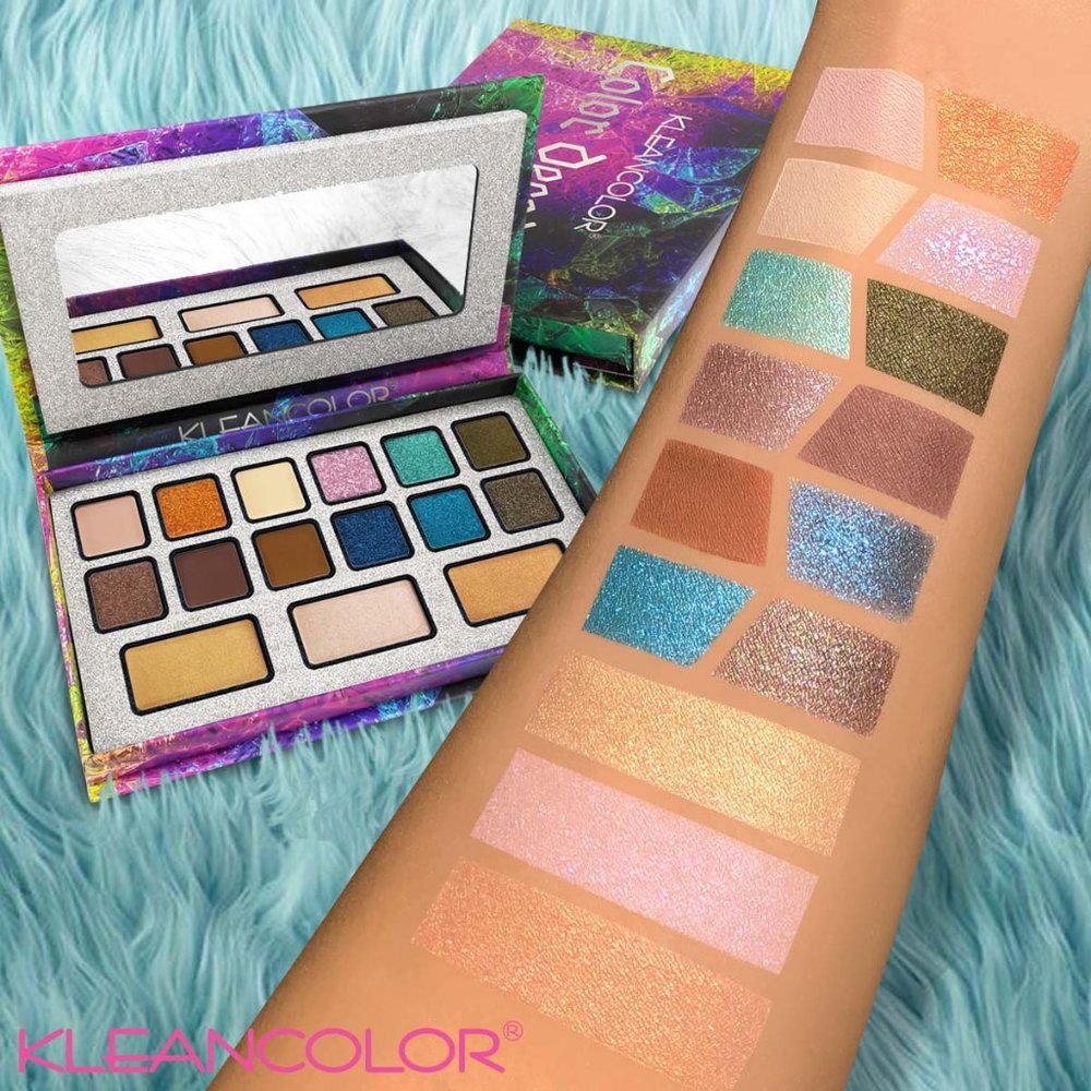 Eyeshadow and Illuminator Palette